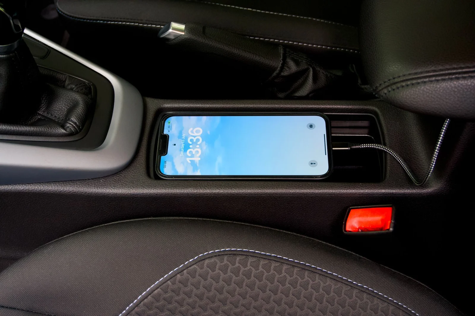 iPhone as a Car Key: A Revolution in the Automotive Industry!