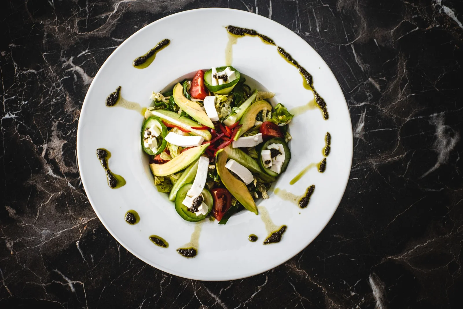 Unexpected Plant-Based Dish for the Summer Celebration: Grilled Avocado with an Unforgettable Flavor