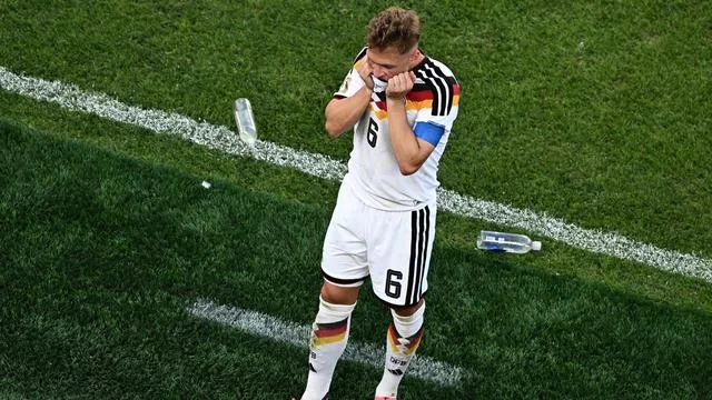 Kimmich: "This issue has put me under a lot of pressure"