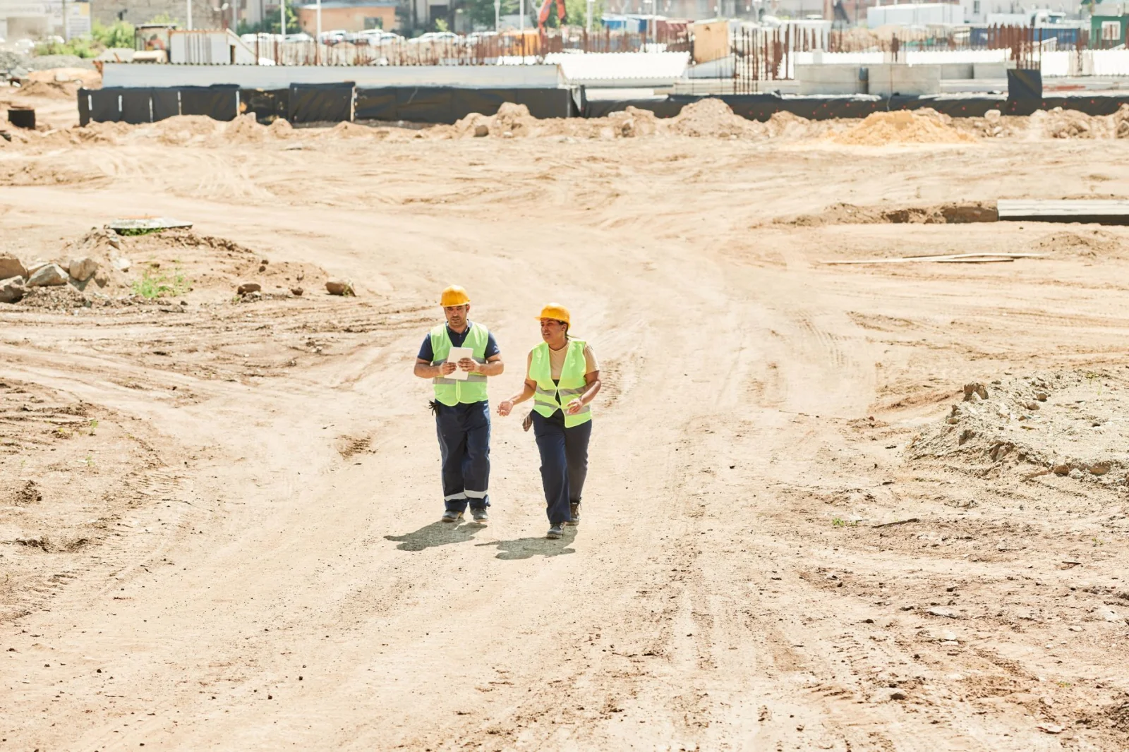 Warning About Suspicious Workers: A Case of Inefficient Construction