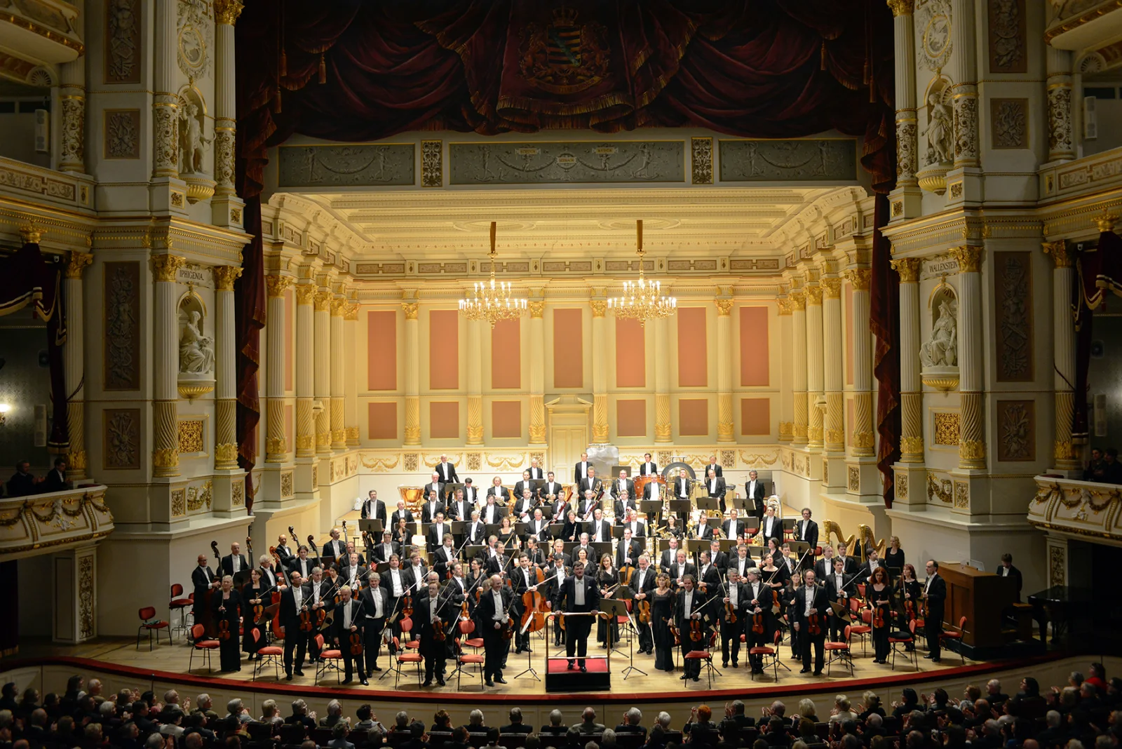 Organizing a Grand Celebration: End of the Staatskapelle Dresden Season