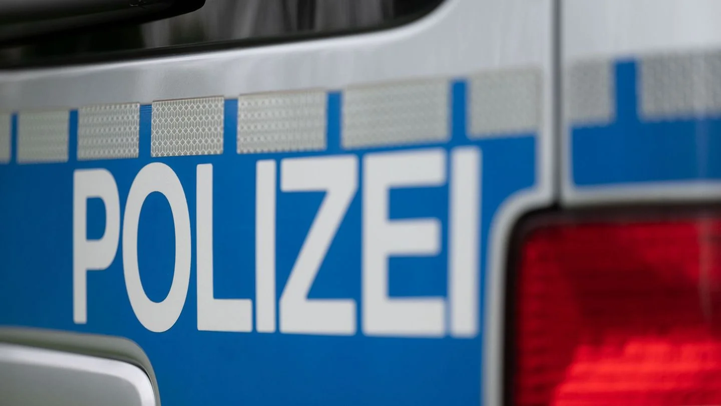 Severe Accident on Highway A8: Driver Severely Injured