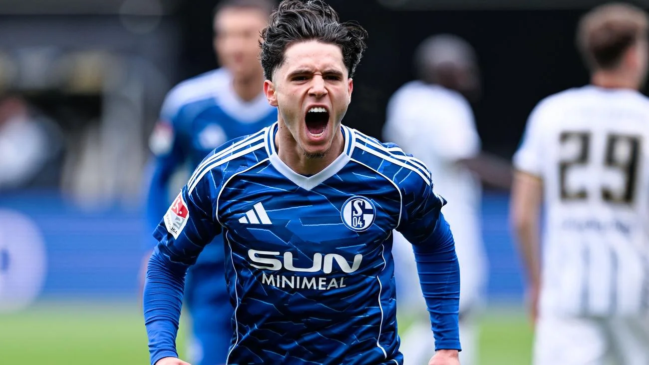 Schalke 04 Retains Al-Fawzi After Stellar Season