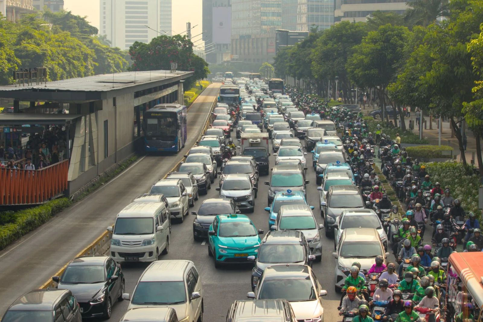 Traffic: The Champion of Air Pollution with 55 Million Tons of CO2