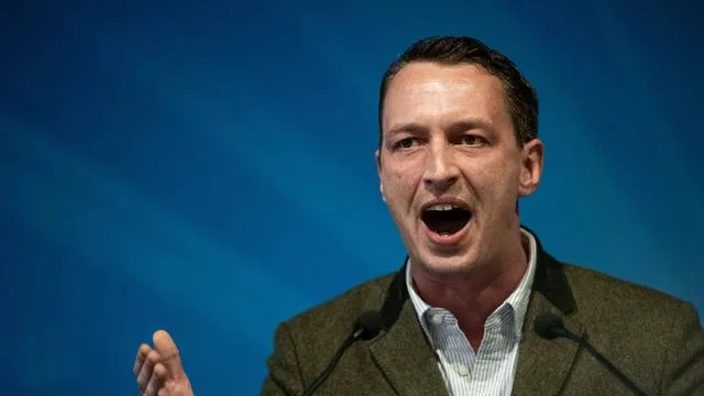Controversial Ruling: Helfrich Remains in the FDP in Germany!