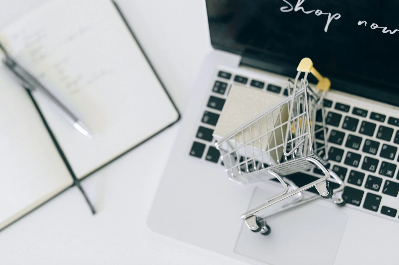 How to Avoid Being Deceived in Online Shopping?