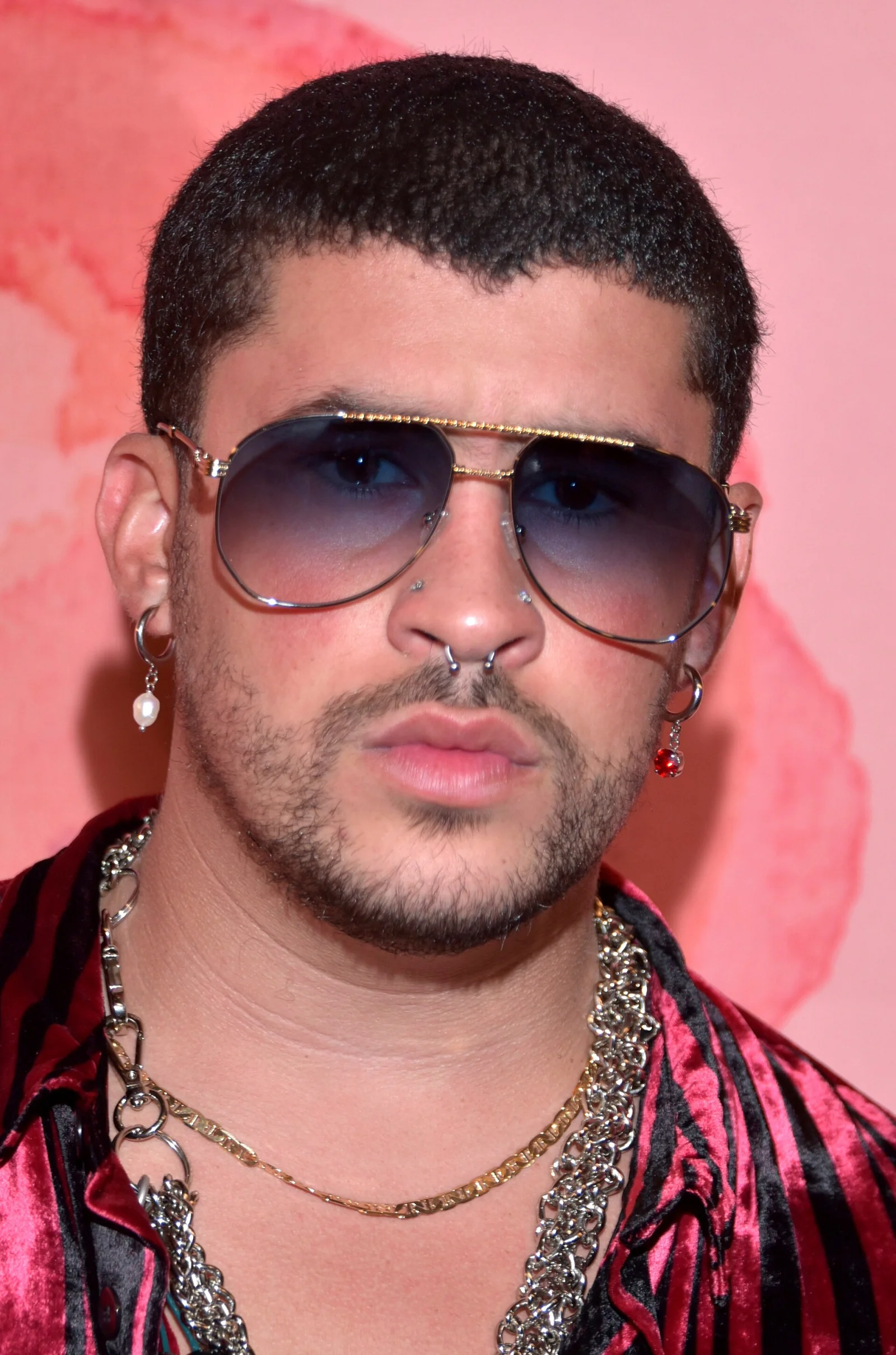 Bad Bunny at the Schiaparelli Show: The Yellow Color That Amazed Everyone!