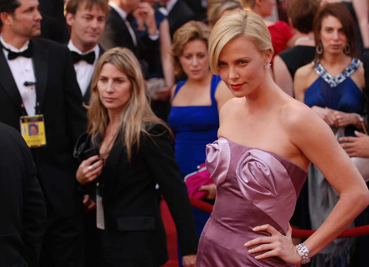 One-on-One Battle in Hollywood; Jodie Foster Attacks Brad Pitt's Film