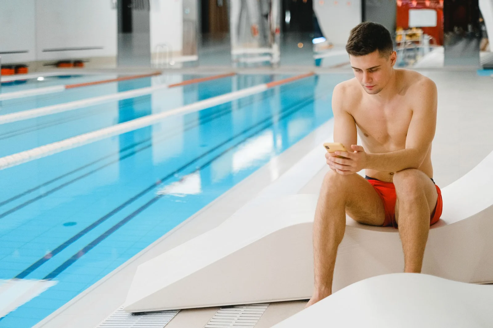 The Biggest Gift to Young People: A Man, Thousands of Euros, and a Public Pool