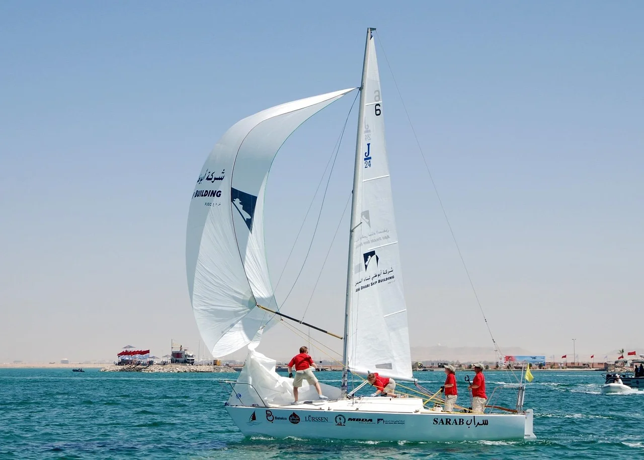 Competing with Speed and Lightness: Boris Hermann Towards the Peaks of the Seas