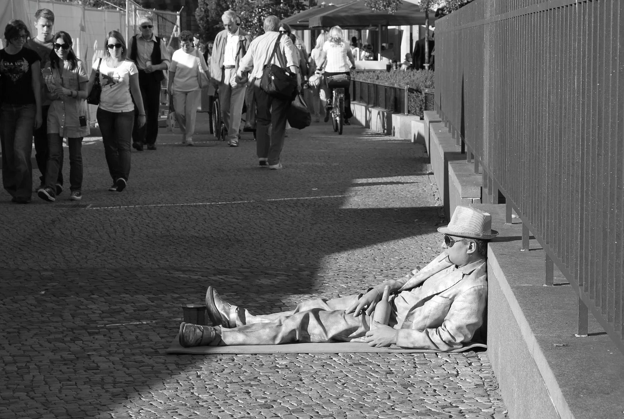 Hamburg Against Disorder: New Measures Against Public Drinking Culture