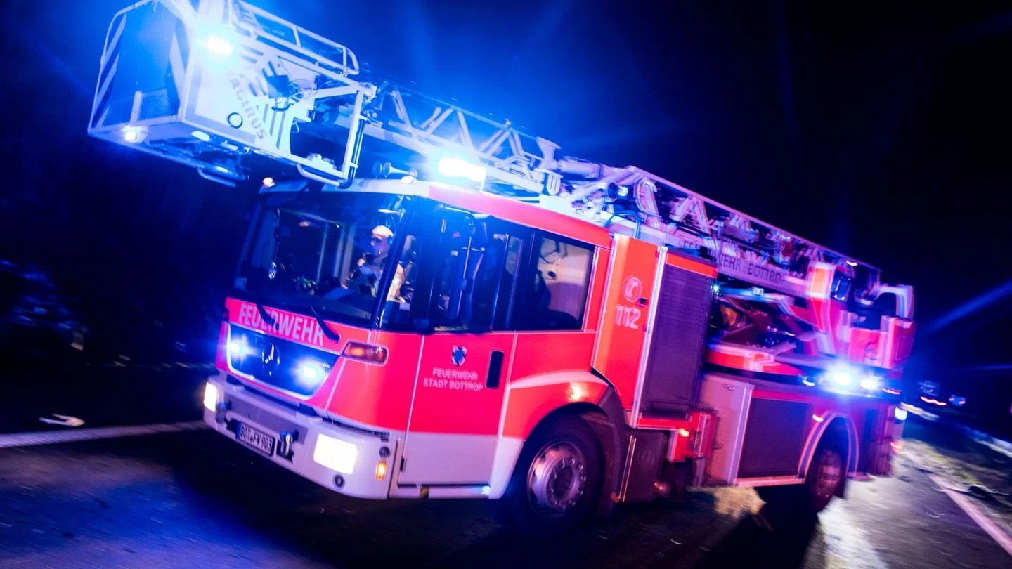 Devastating Fire in Bad Mound: Two Families Flee the Flames