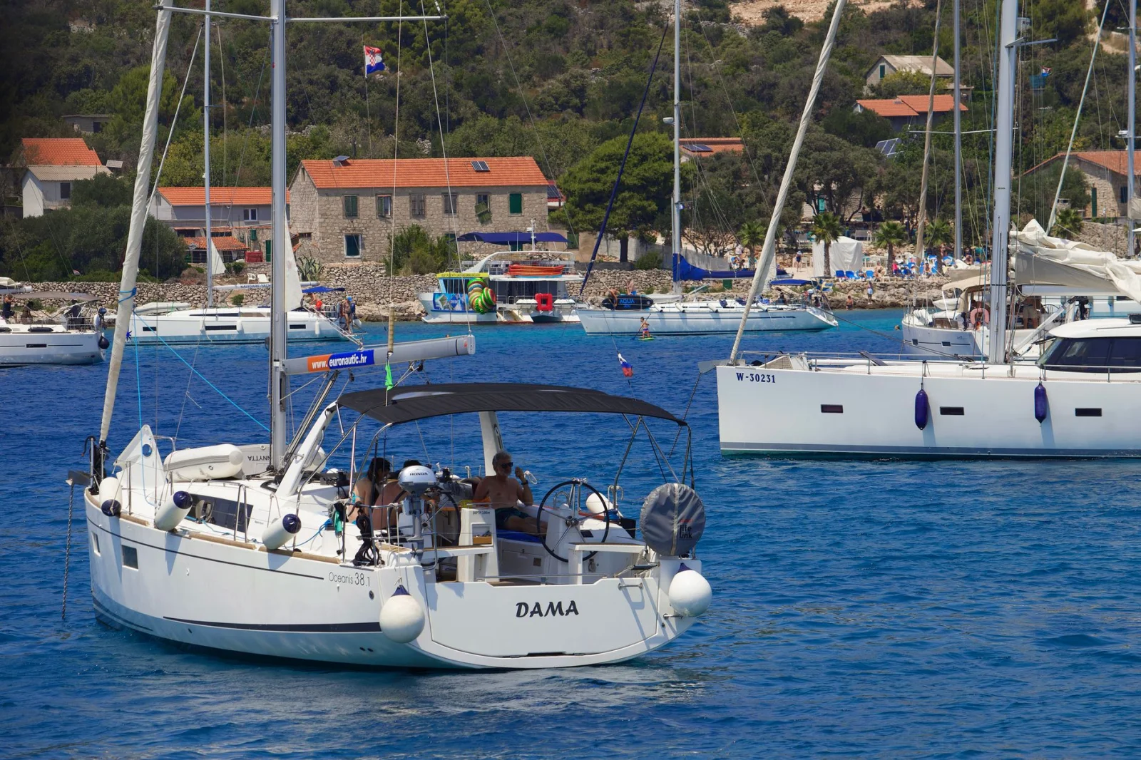 Croatians and Maritime Licenses: Will Your Vacation Be Affected?